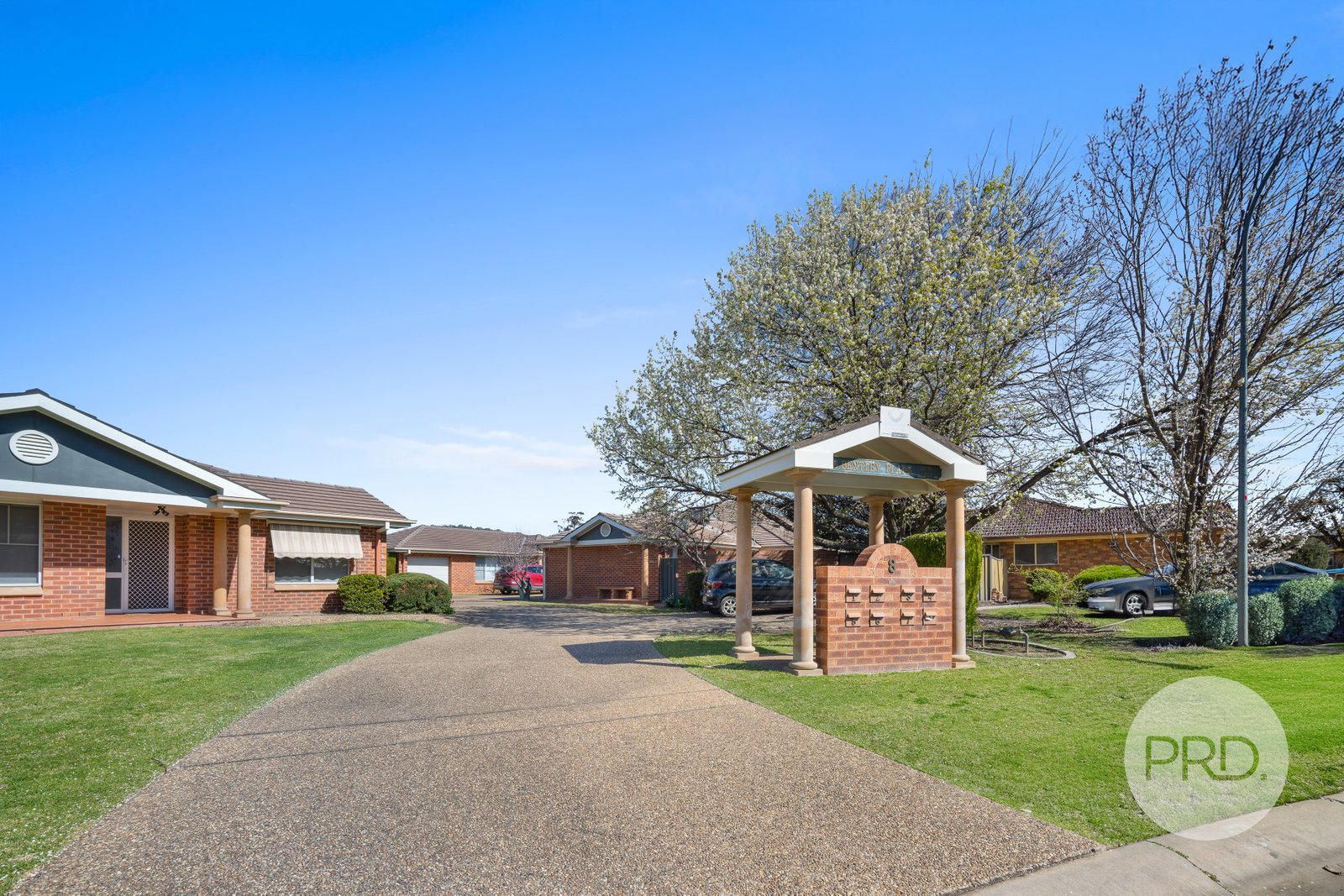 6/8 Bentley Place WAGGA WAGGA 2