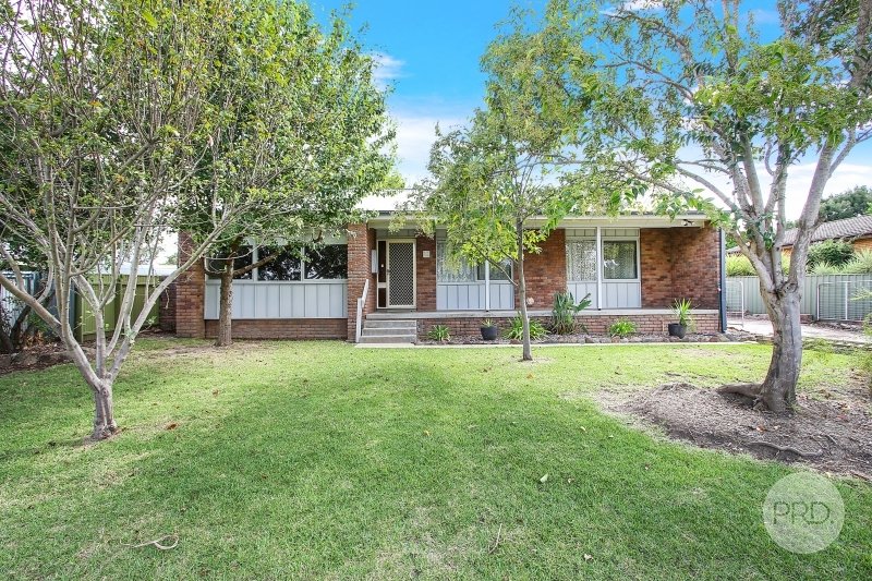 68 Buller Crescent THURGOONA 1