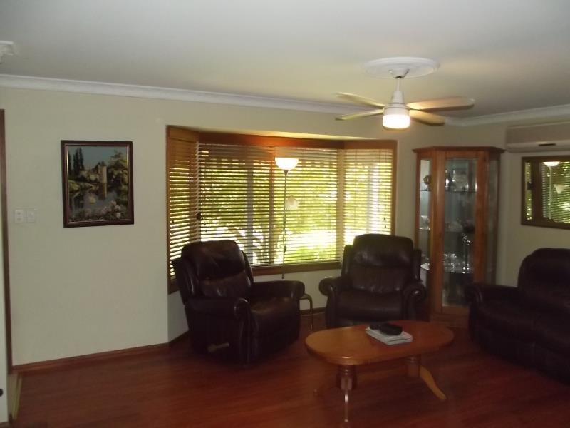 68 Camp Street ADELONG 3