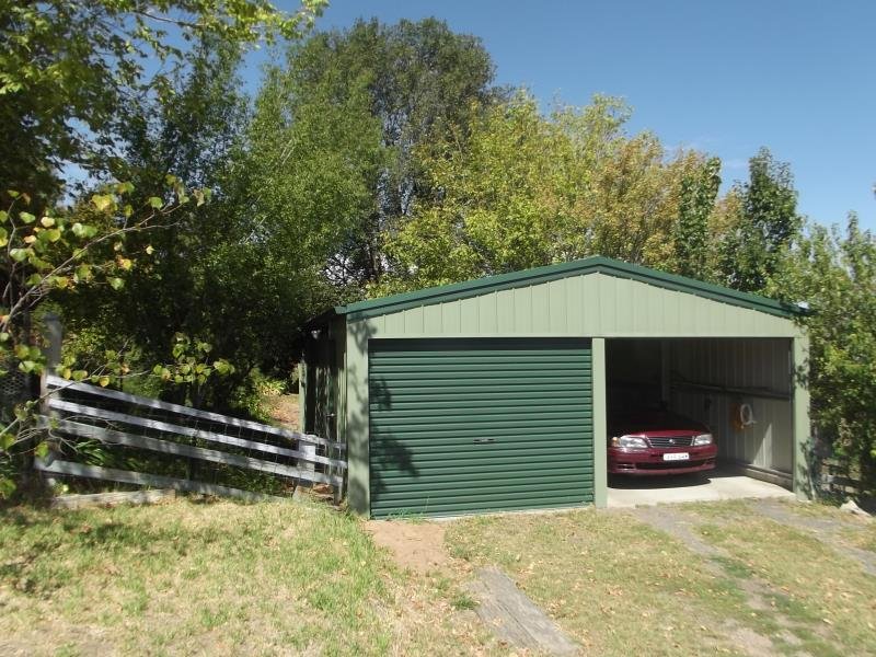 68 Camp Street ADELONG 6