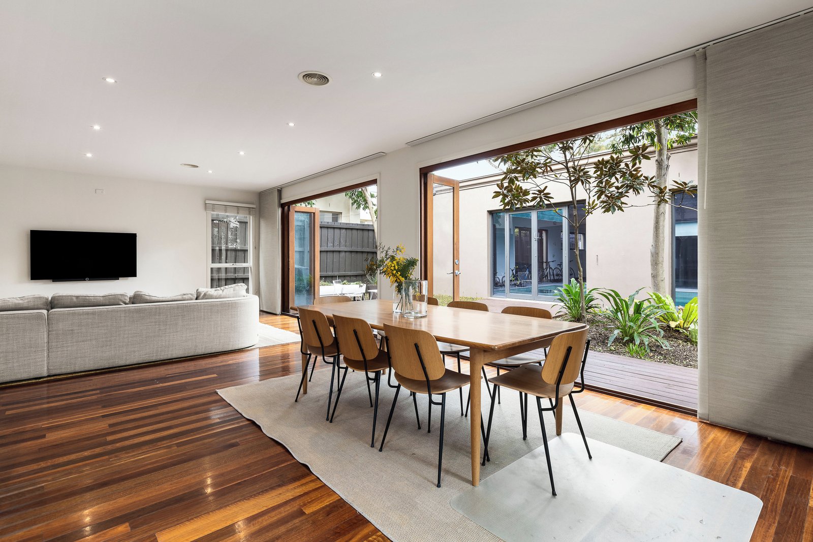 Gallery: 68 Carpenter Street