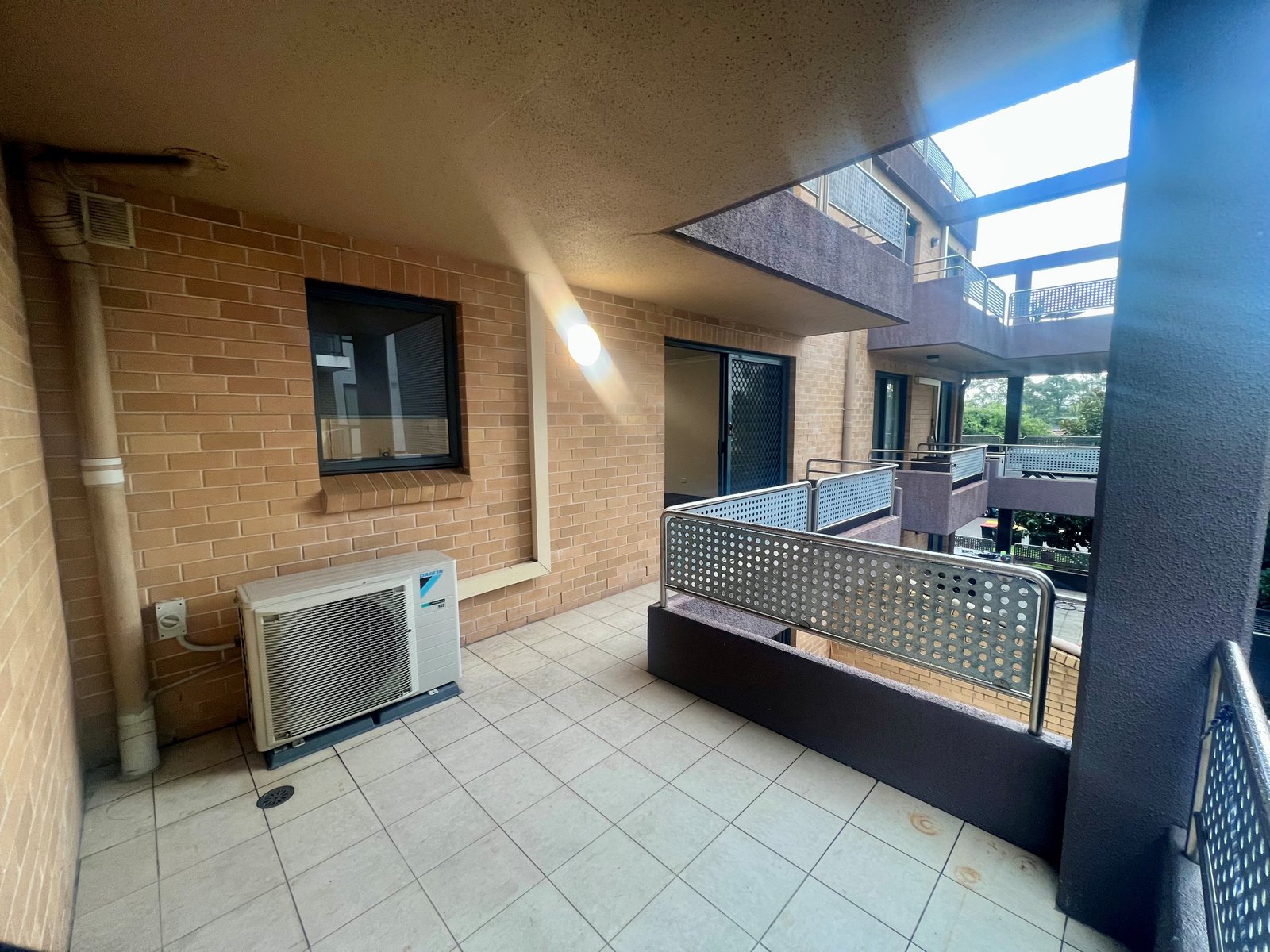 6/8 Castlereagh Street LIVERPOOL 9