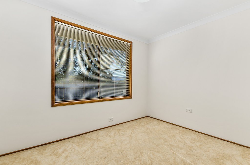 68 Compton St  DAPTO 9