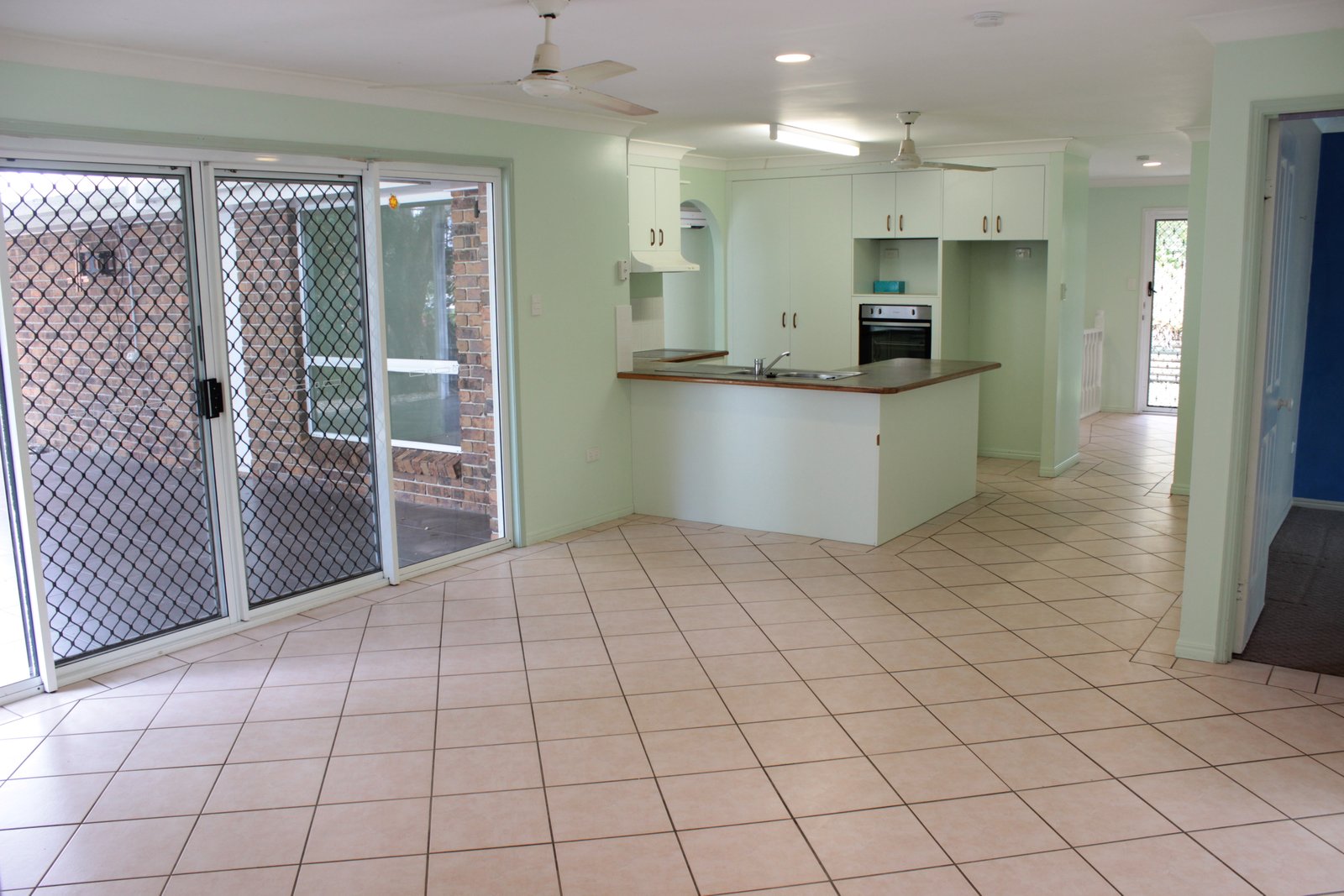 68 Cremorne Drive TANNUM SANDS 6