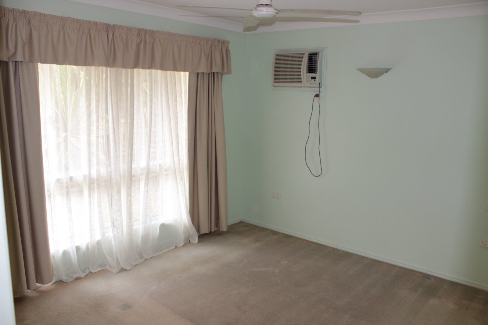 68 Cremorne Drive TANNUM SANDS 14