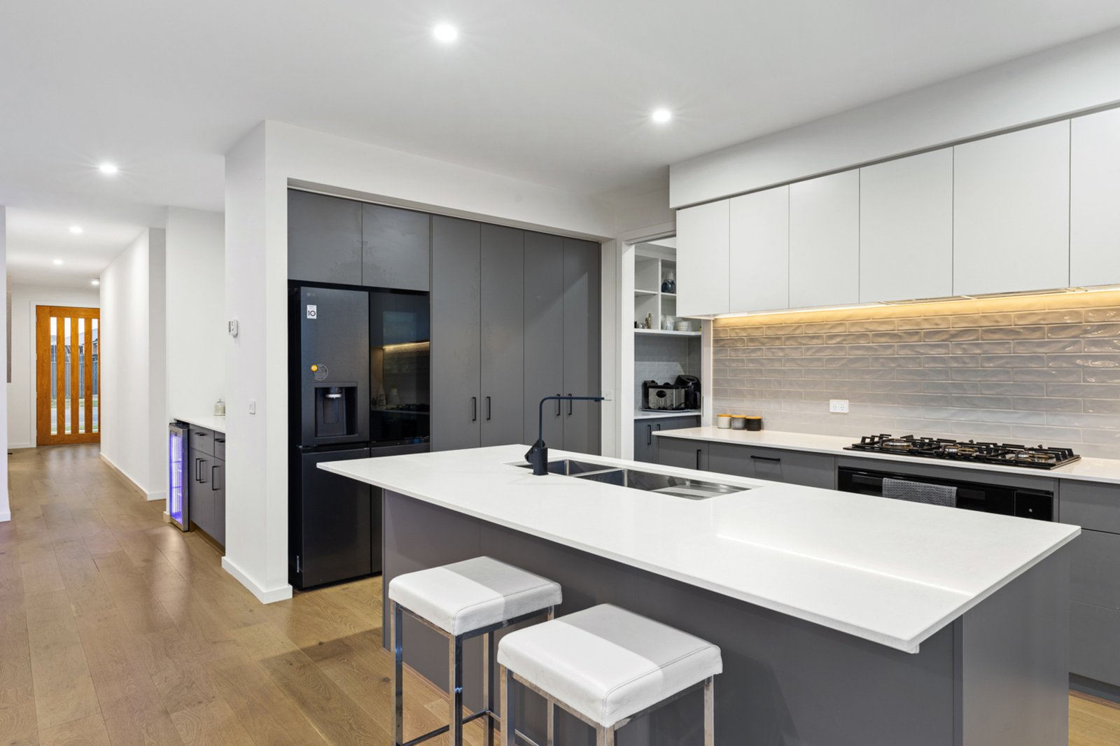 Gallery: 68 Cuzens Road