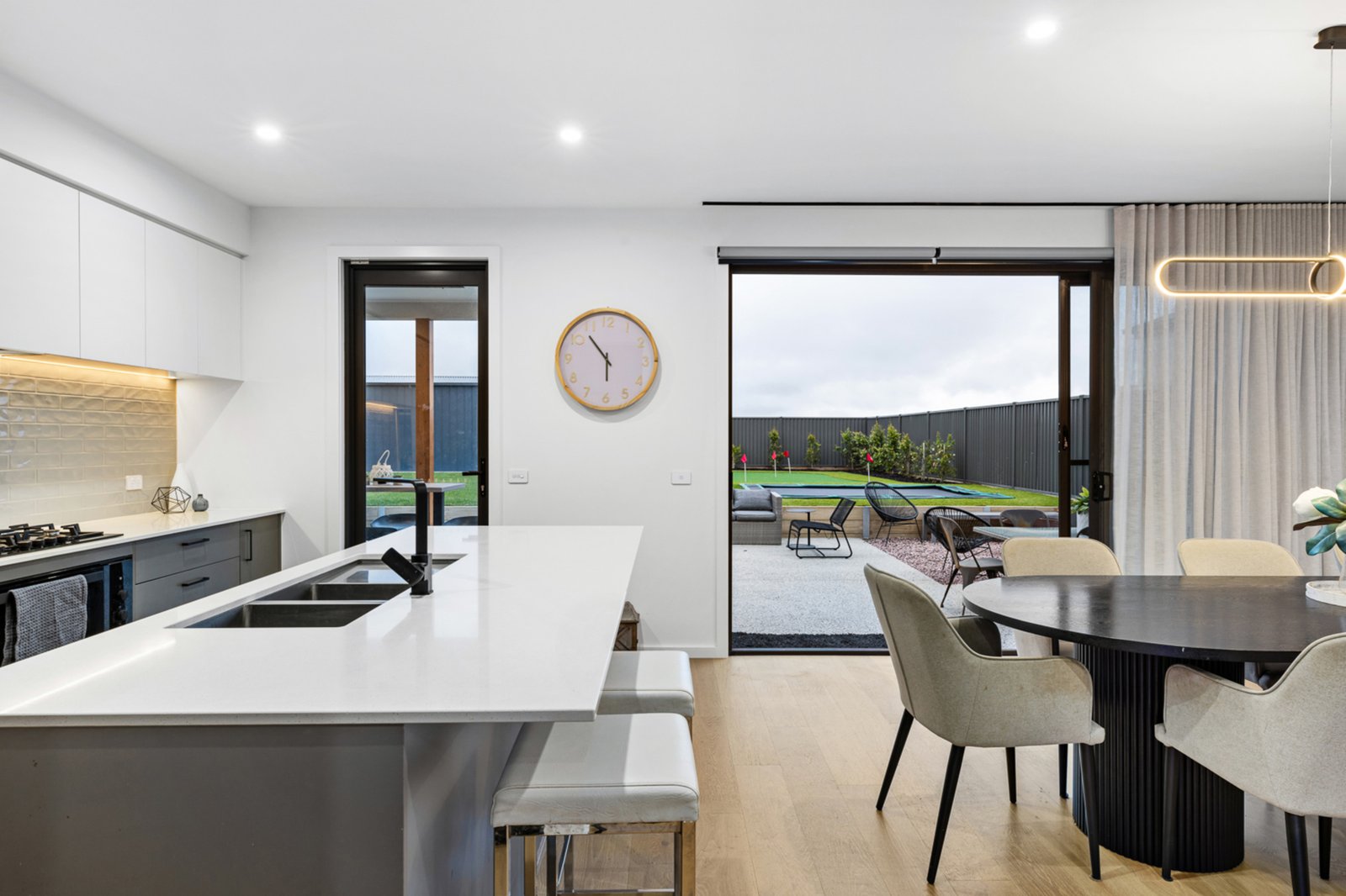 Gallery: 68 Cuzens Road