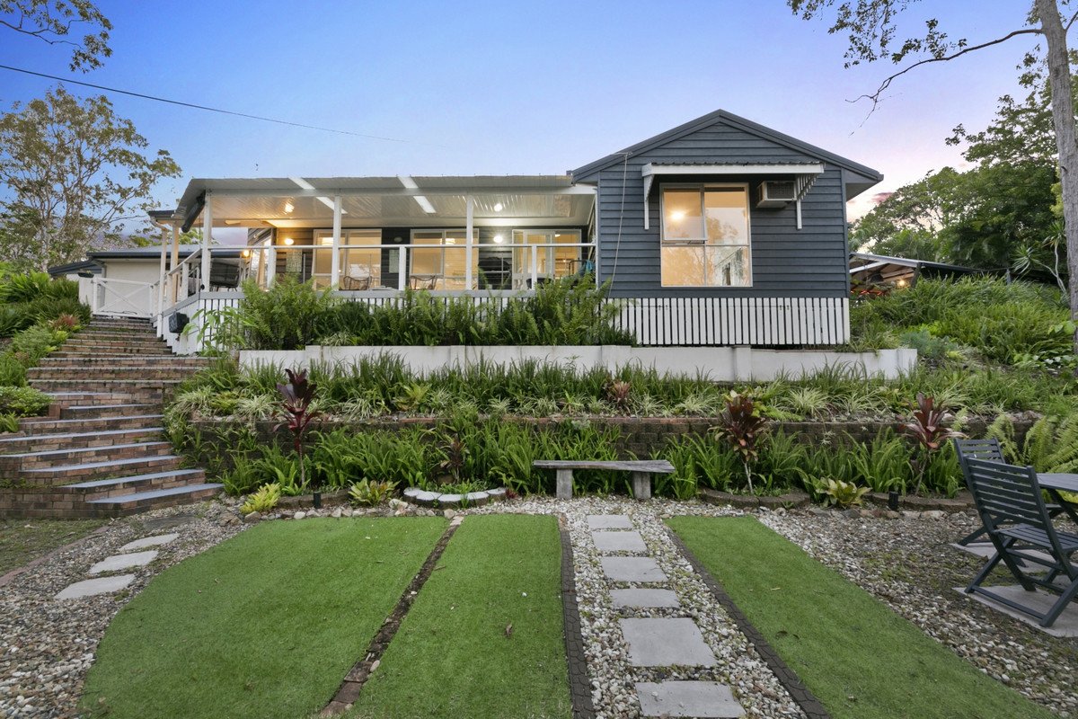68 Fenton Drive Tallebudgera 4