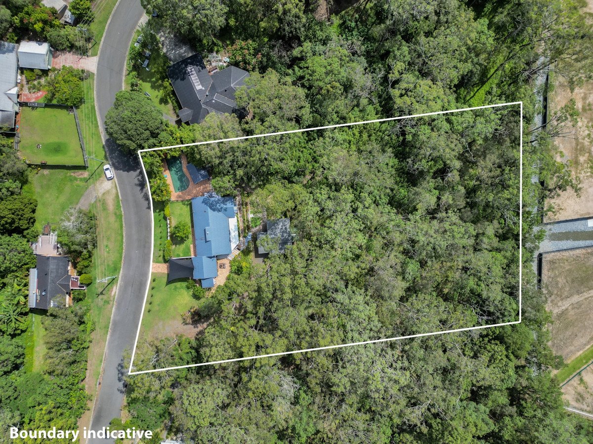 68 Fenton Drive Tallebudgera 33