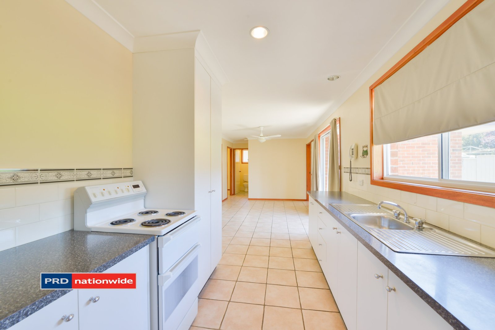 68 Glengarvin Drive TAMWORTH 6