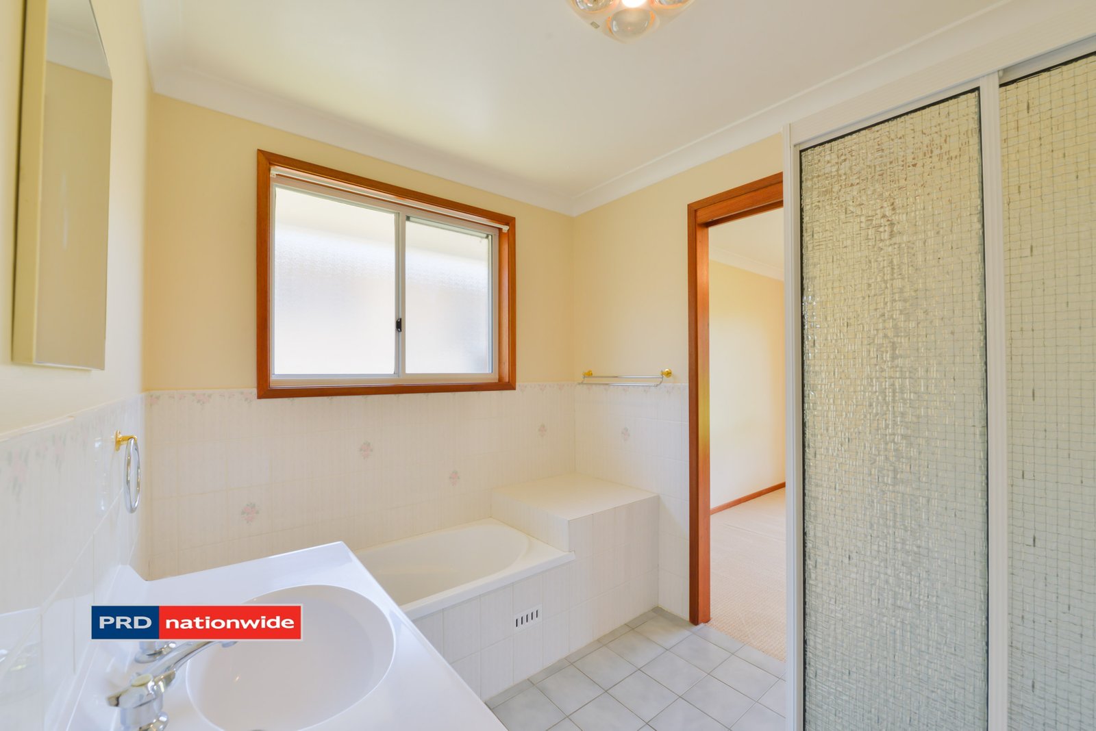 68 Glengarvin Drive TAMWORTH 13