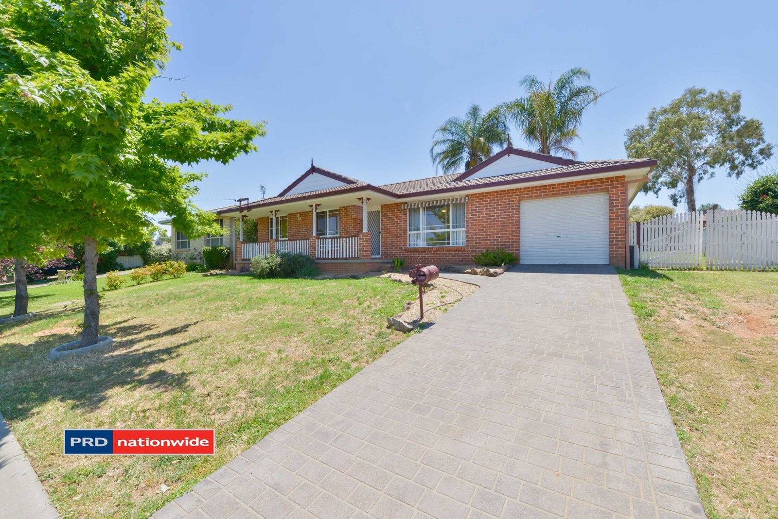 68 Glengarvin Drive TAMWORTH 18