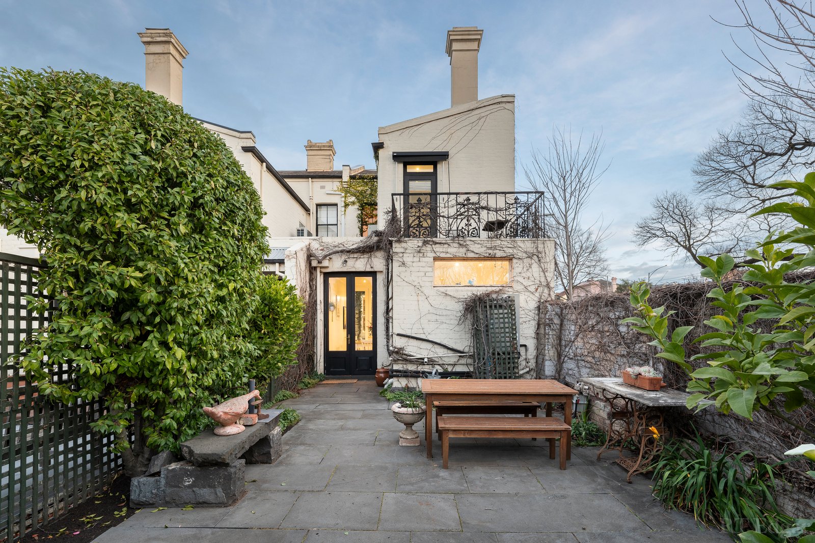 Real Estate and Property in 68 Grey Street, East Melbourne, VIC