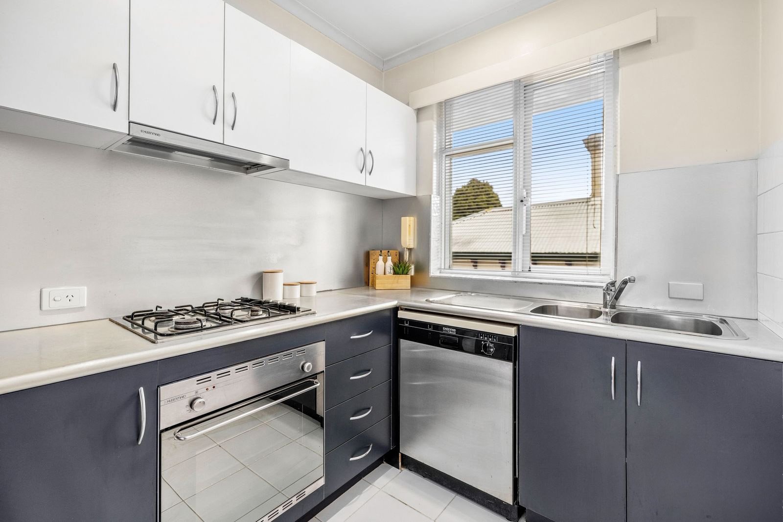 Gallery: 6/8 John Street