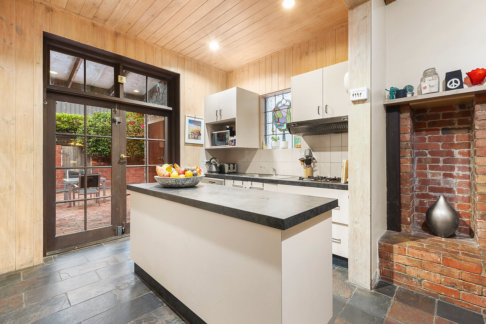 68 Kerferd Road, Albert Park, VIC