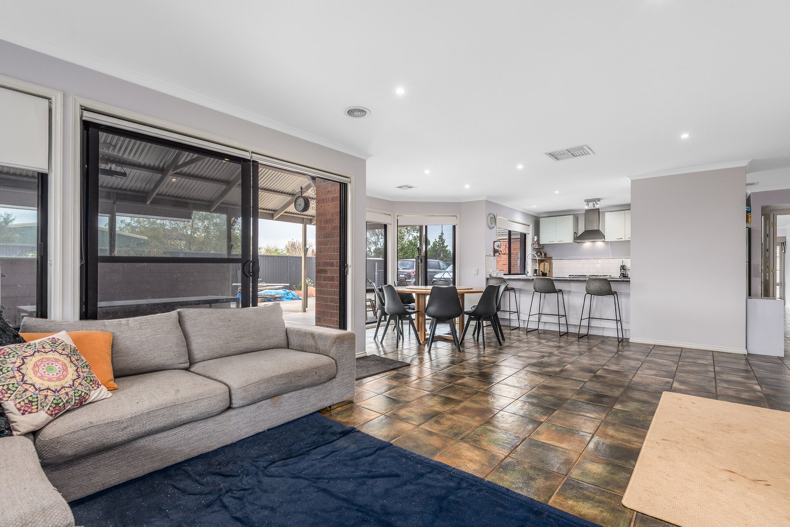 Gallery: 68 Lachlan Court