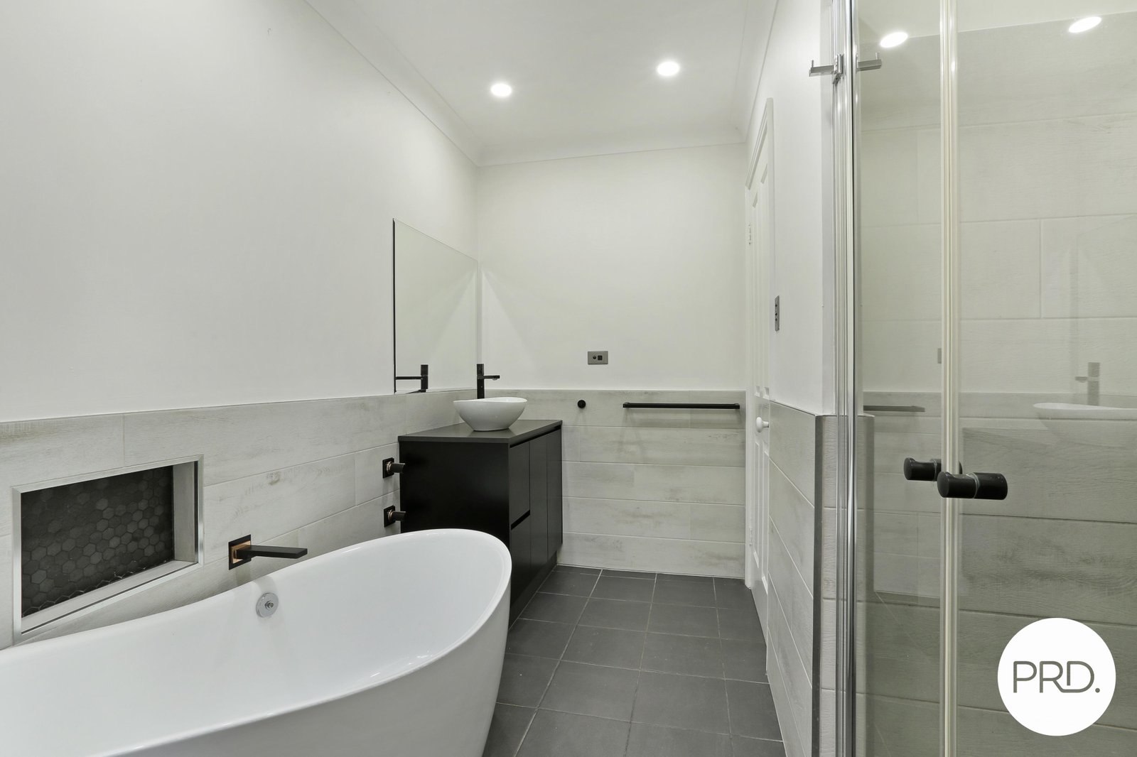 68 Laver Road DAPTO 12
