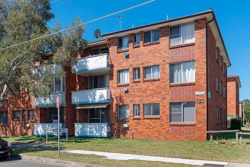 6/8 Maloney Street EASTLAKES 8