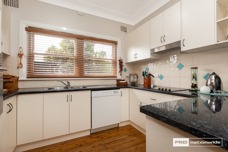 68 Mathews Street TAMWORTH 3