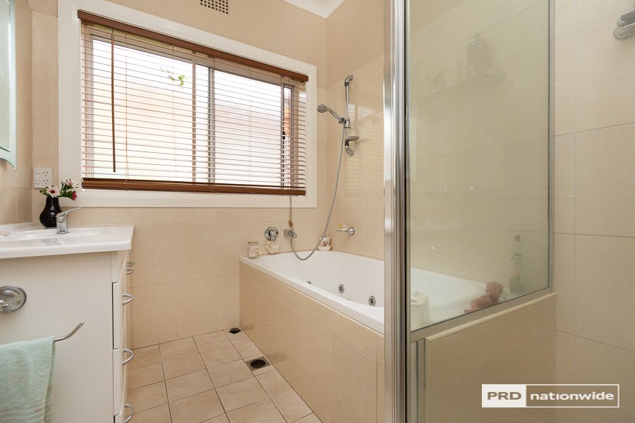 68 Mathews Street TAMWORTH 8