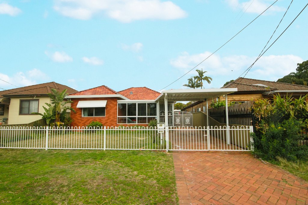 68 Monterey Street MONTEREY 1