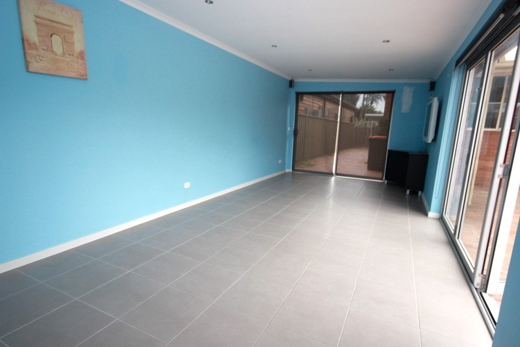 68 Monterey Street MONTEREY 10