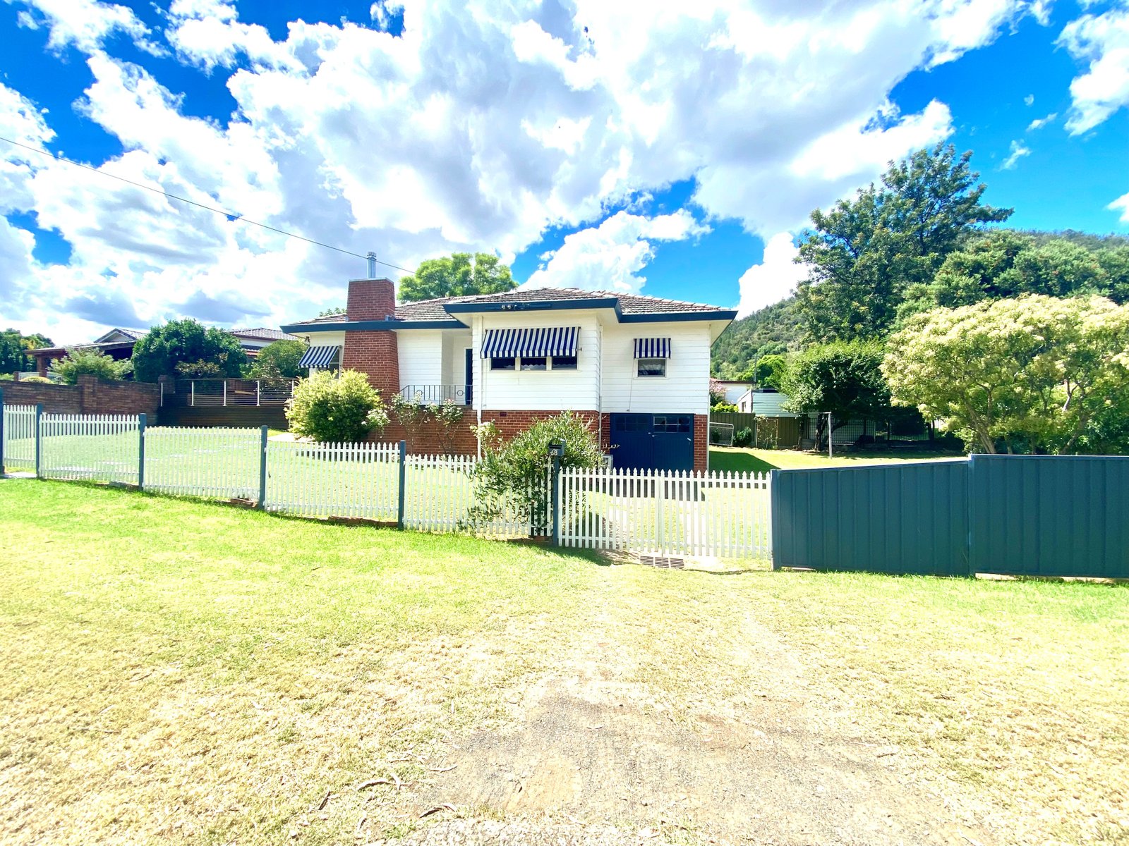 68 Raglan Street EAST TAMWORTH 2