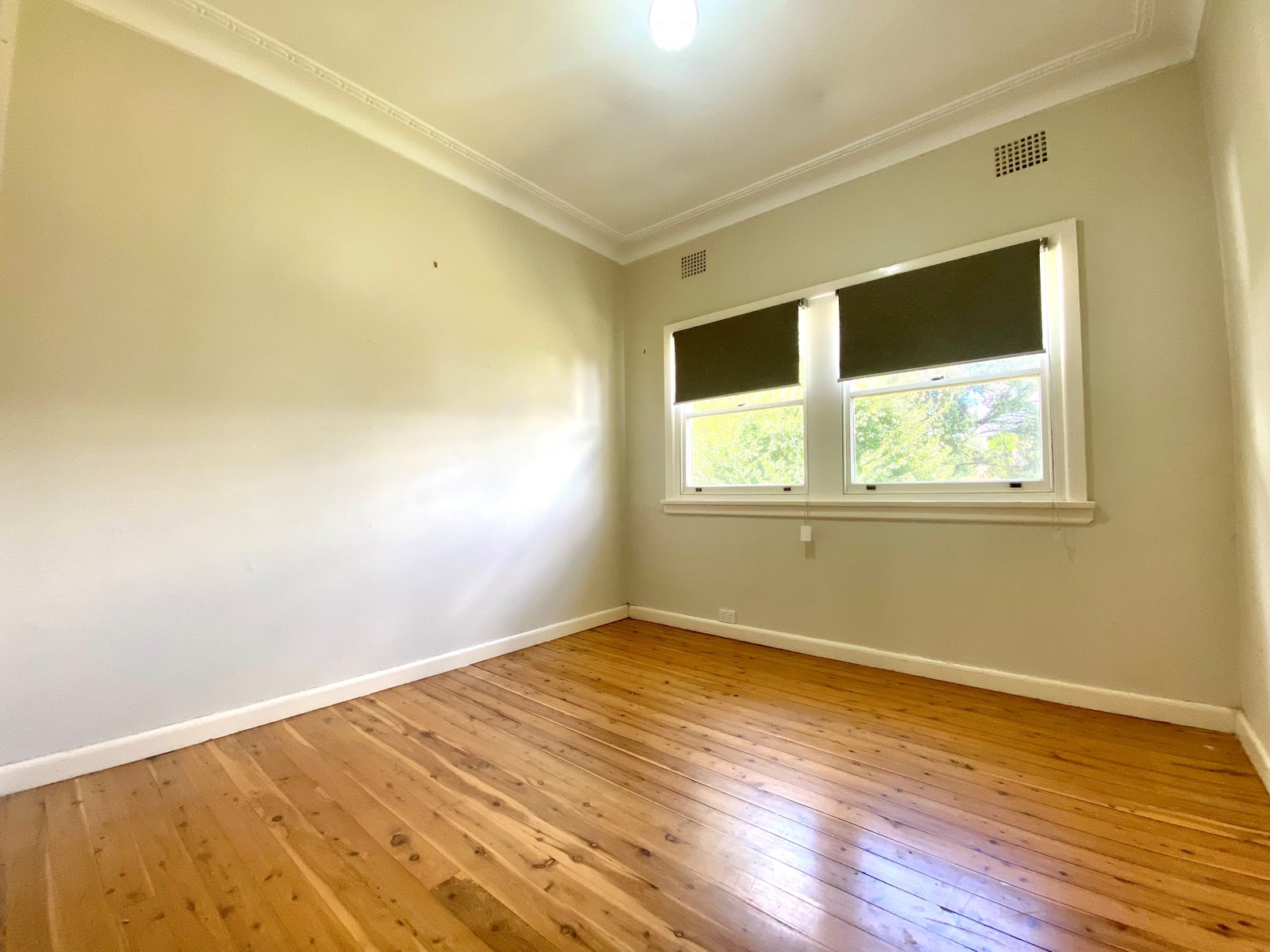 68 Raglan Street EAST TAMWORTH 12