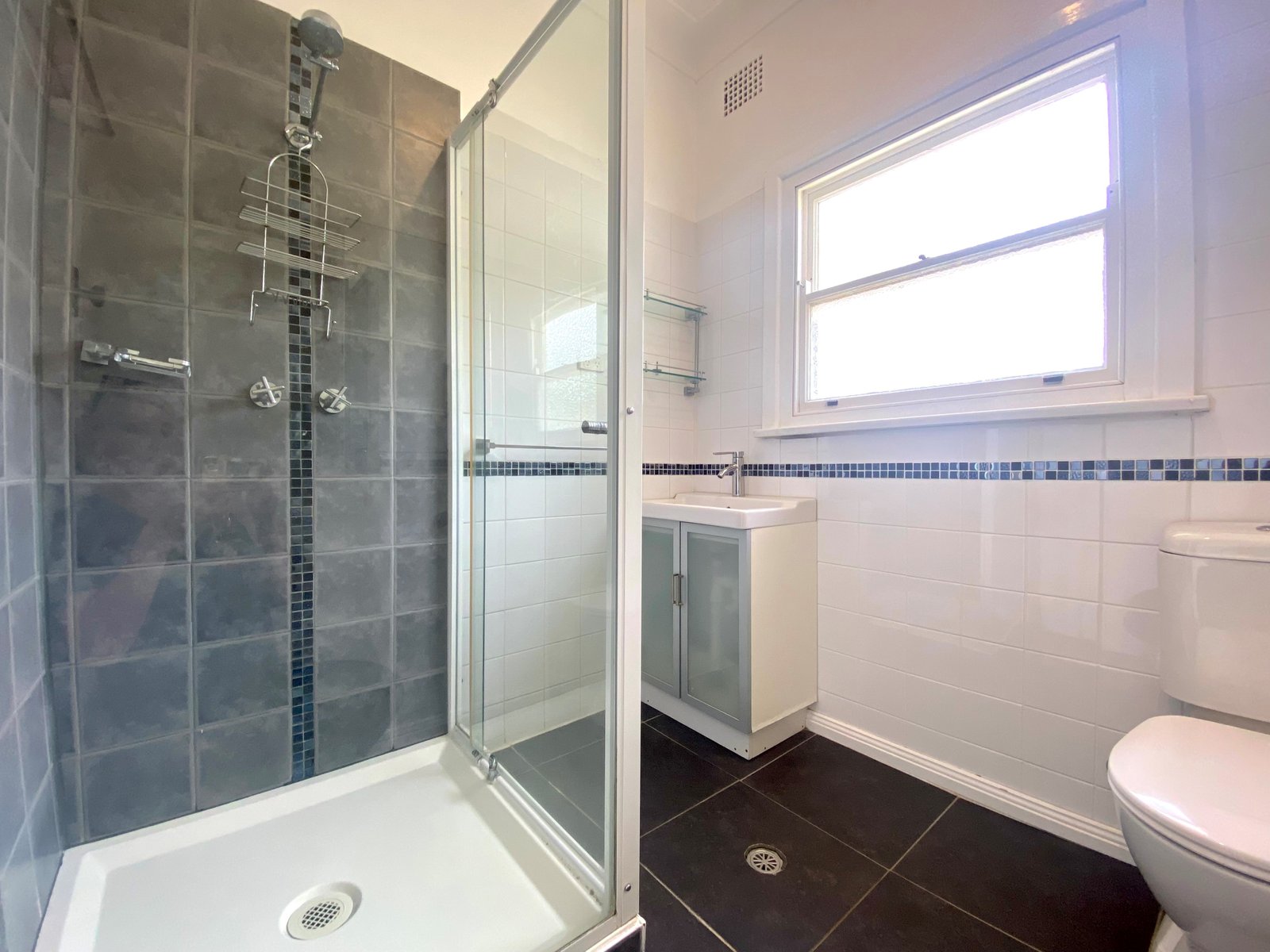 68 Raglan Street TAMWORTH 7