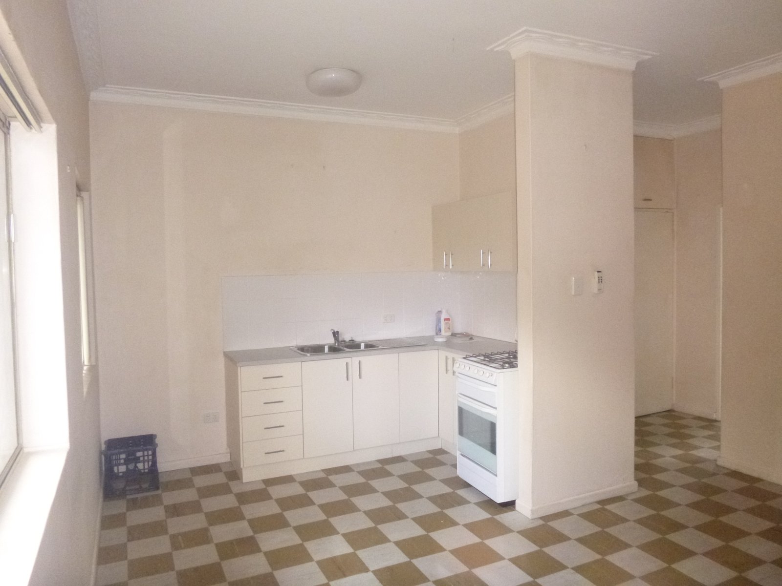 6/8 RICHMOND Street GORDON PARK 4