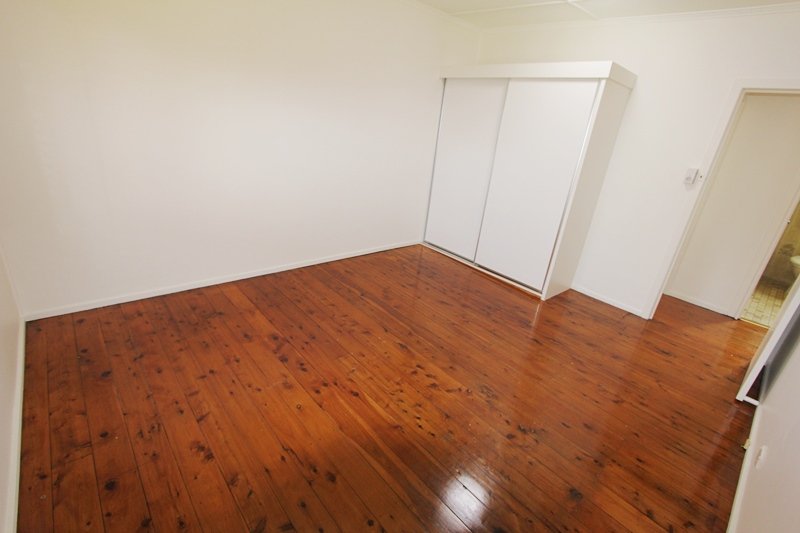 68 Robert Street LABRADOR 5
