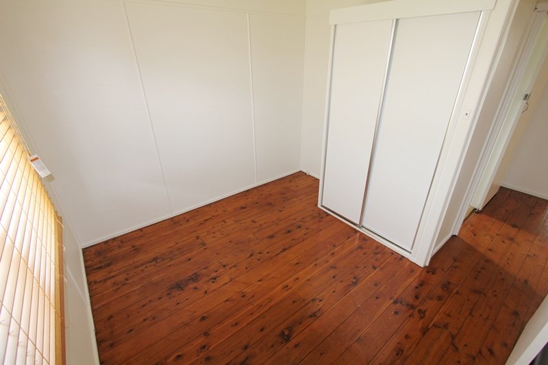 68 Robert Street LABRADOR 6