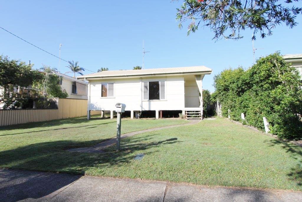 68 Robert Street LABRADOR 9