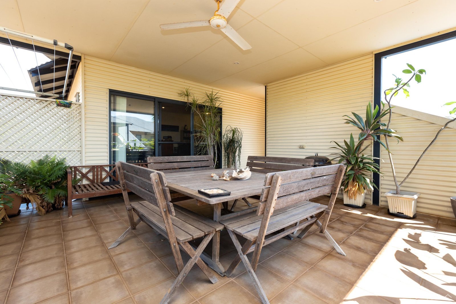 6/8 Seko Place CABLE BEACH 1
