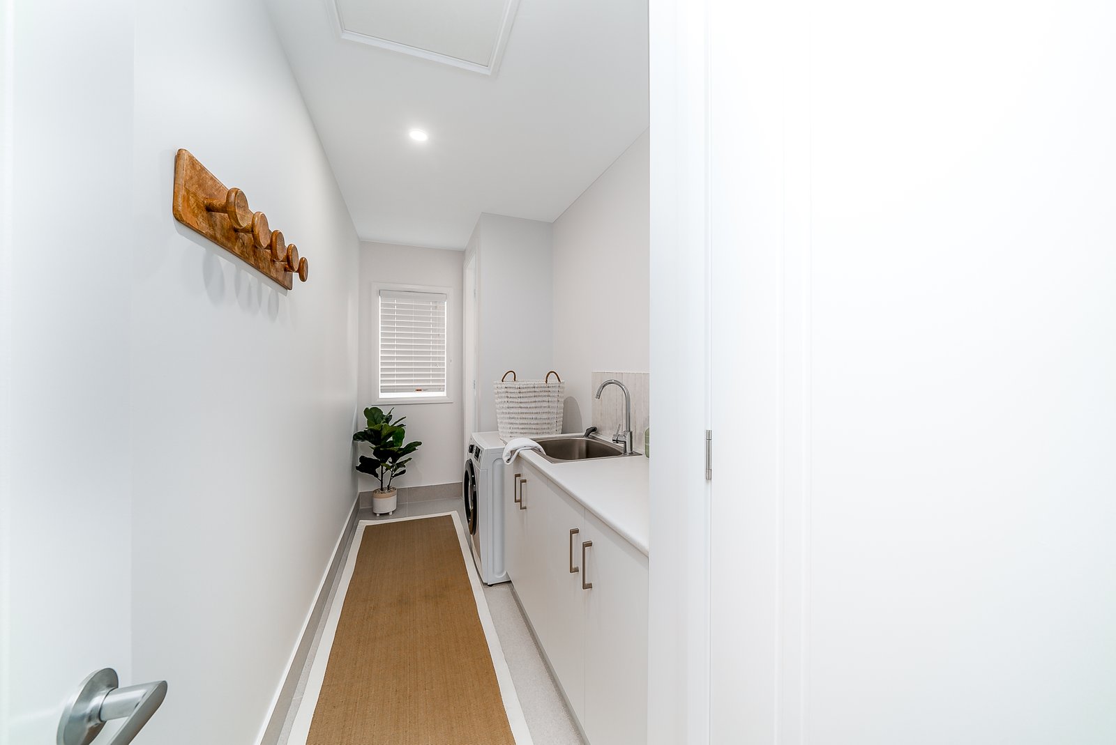 68 Shaw Street WAGGA WAGGA 13