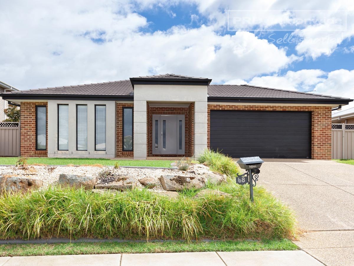 68 Stirling Boulevard TATTON 1