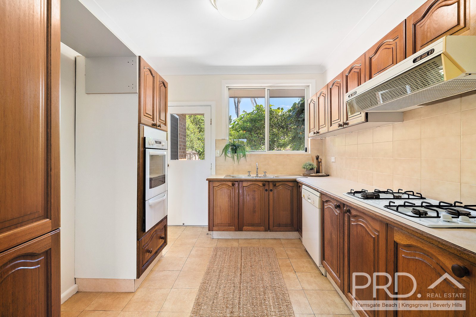 6/8 Targo Road BEVERLEY PARK 3
