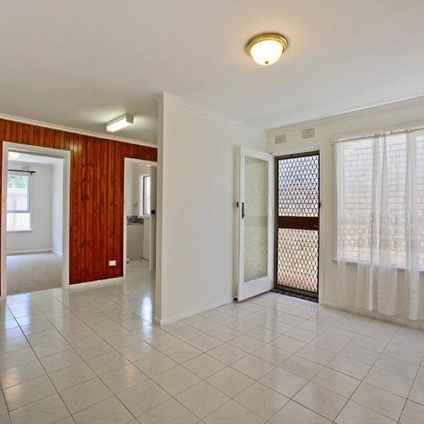 Gallery: 68 Tarrengower Street