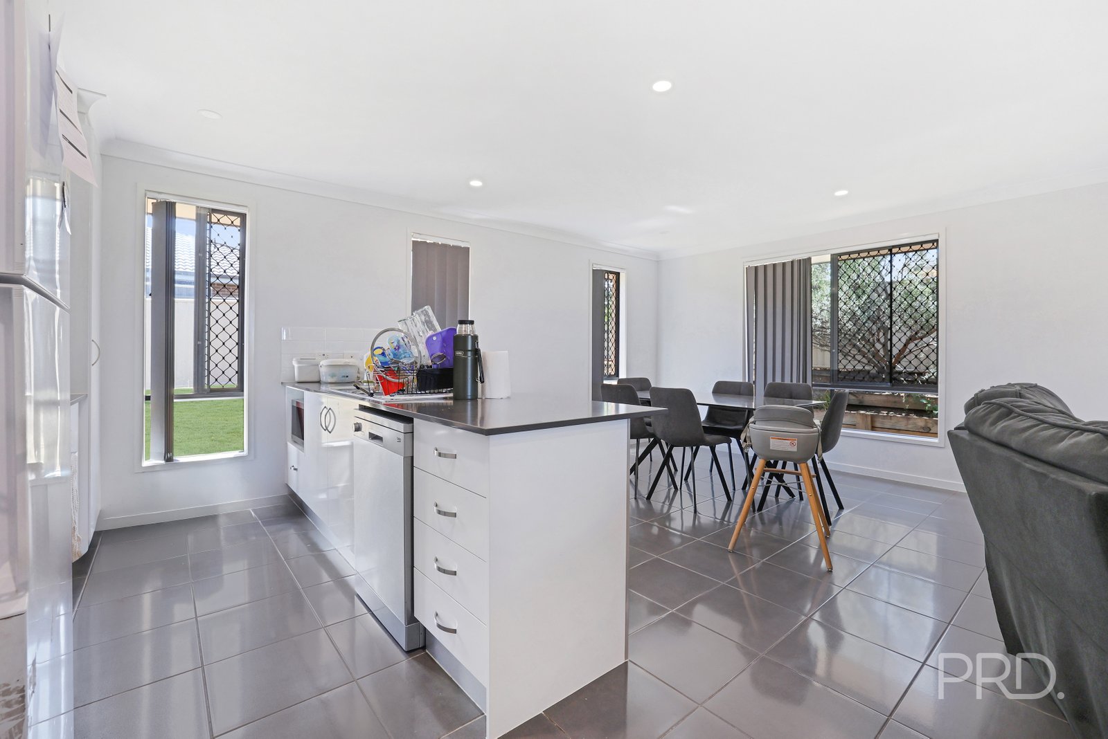 68 Tulipwood Crescent TAMWORTH 4