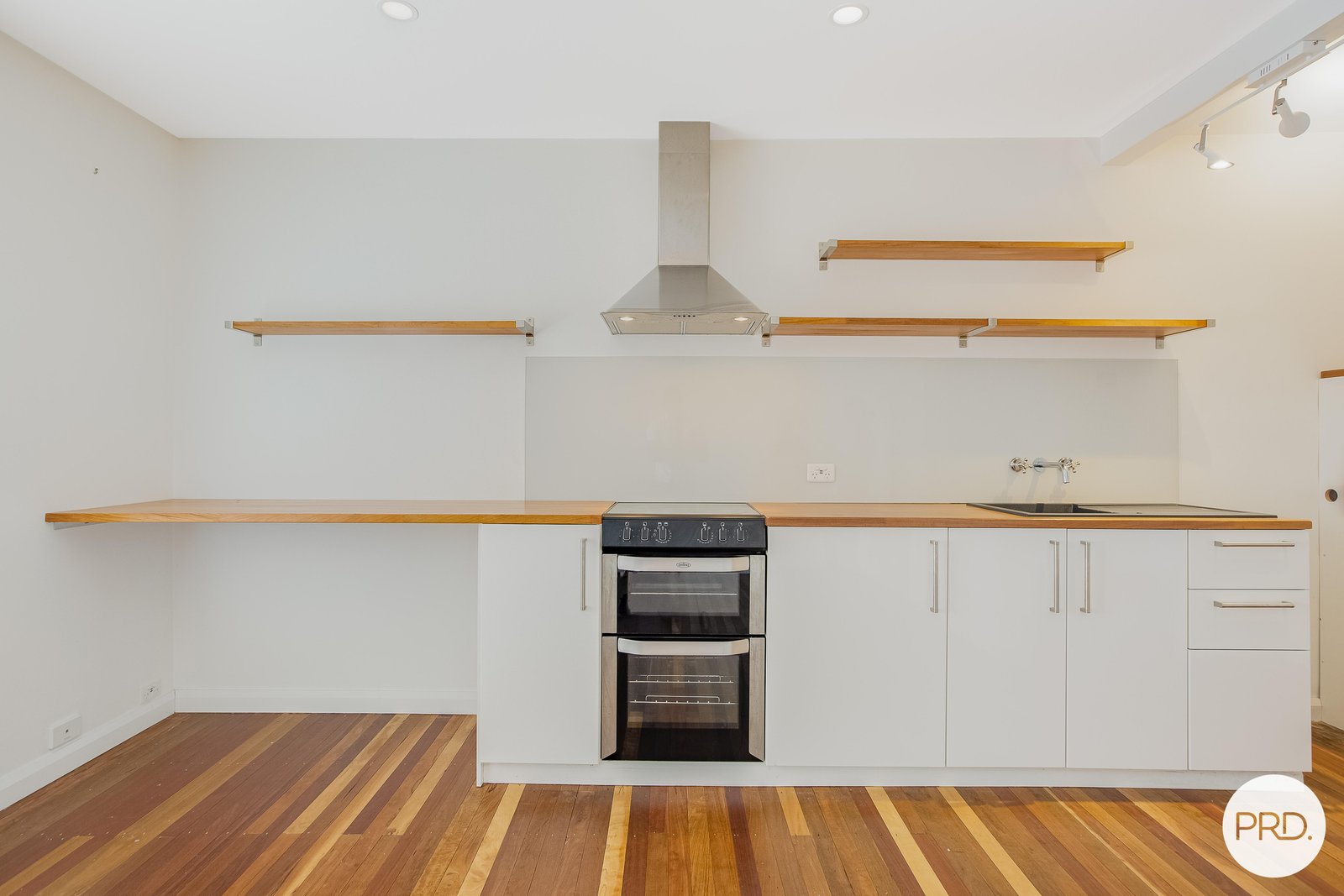 6/8 Tweed Street COOLANGATTA 2