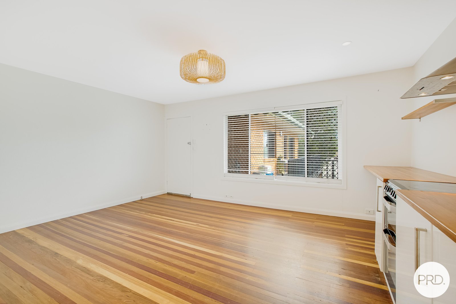 6/8 Tweed Street COOLANGATTA 3