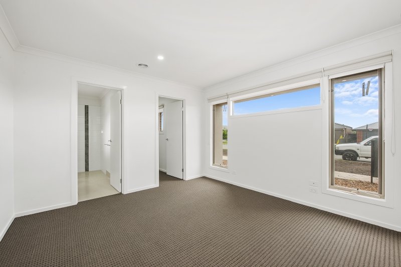 Gallery: 68 Warburton Drive