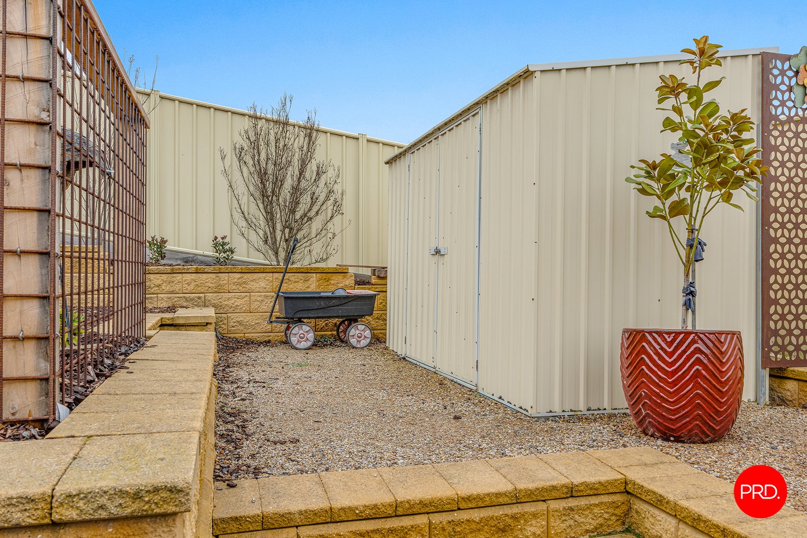 68 Warren Street KYNETON 22