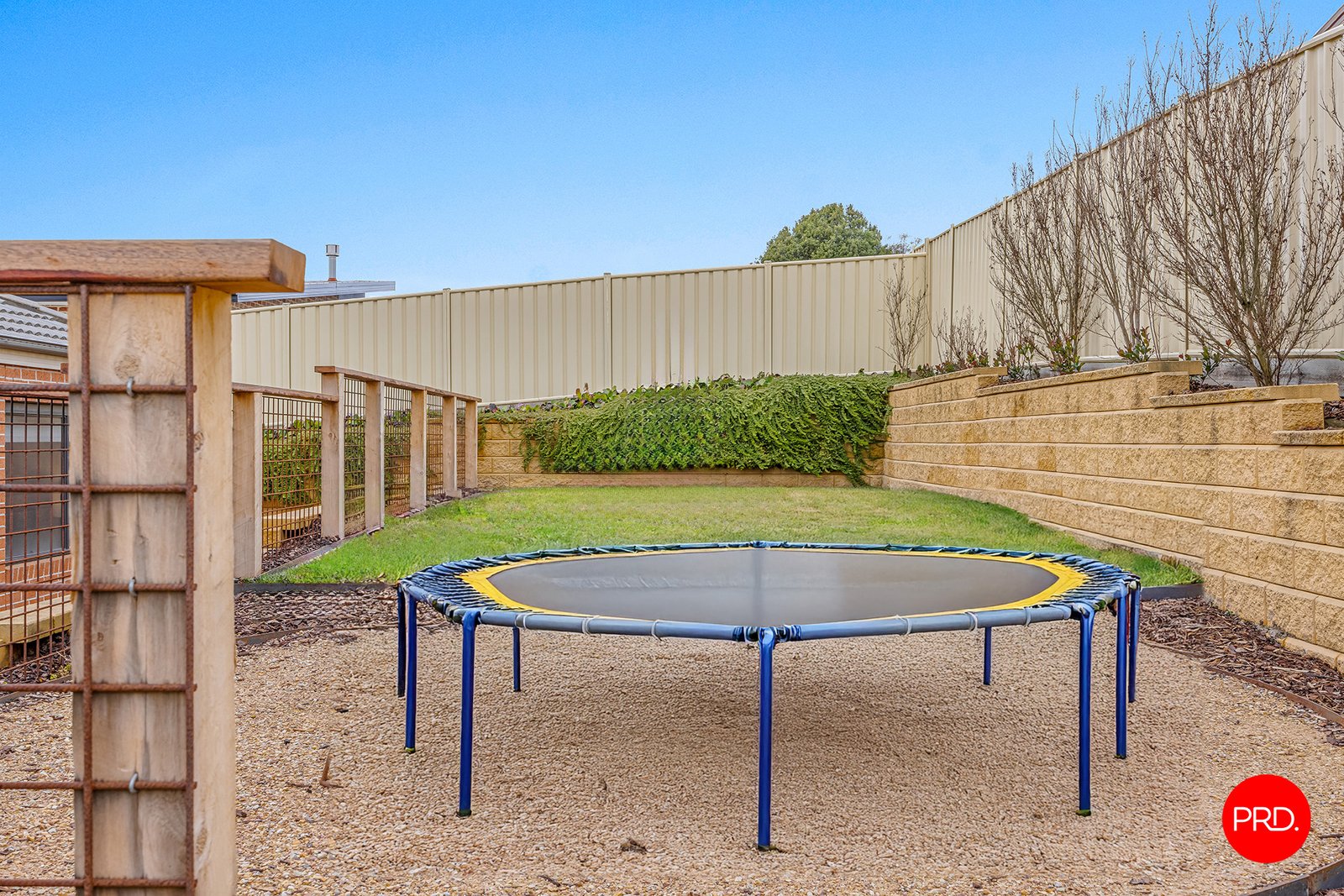 68 Warren Street KYNETON 22