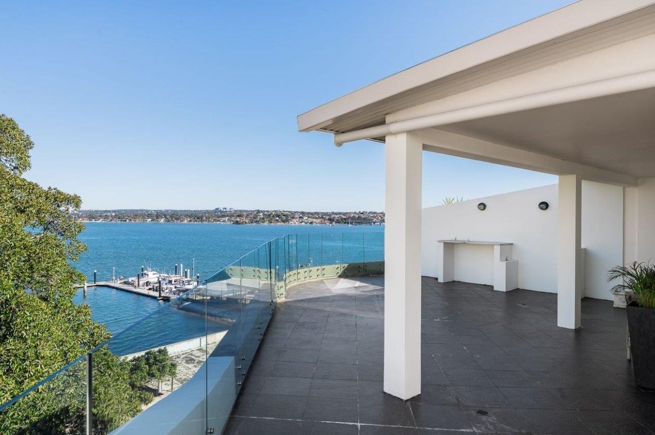 6/8 Water Street SANS SOUCI 9