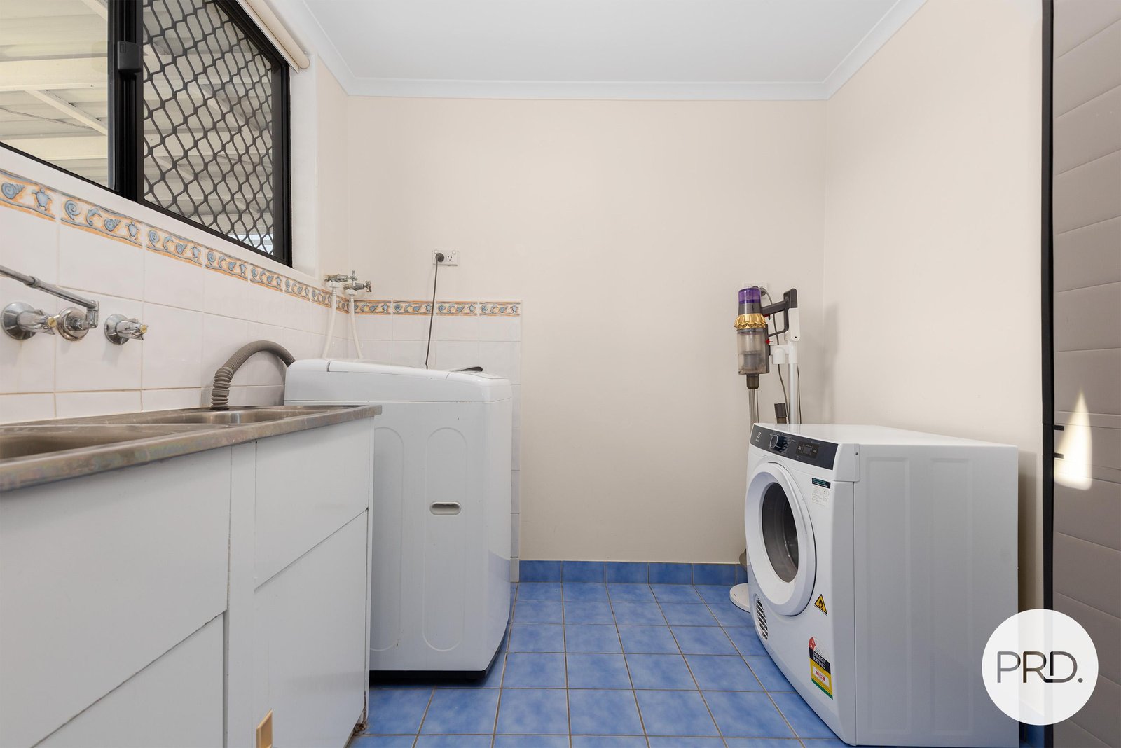 68 Zelma Street GRASSTREE BEACH 26