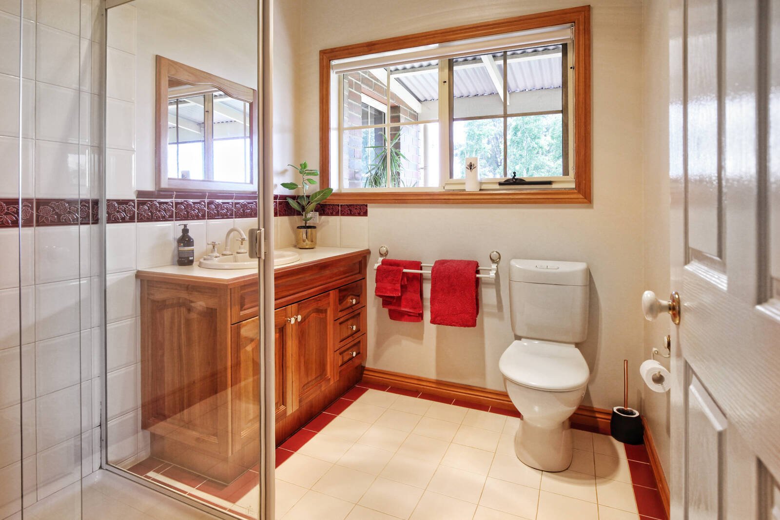 Real Estate and Property in 680 Chanters Lane, Tylden, VIC