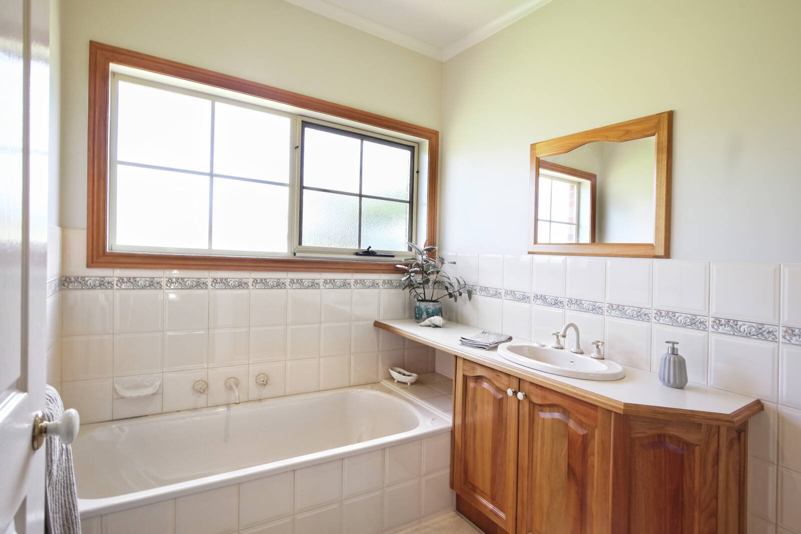 Real Estate and Property in 680 Chanters Lane, Tylden, VIC