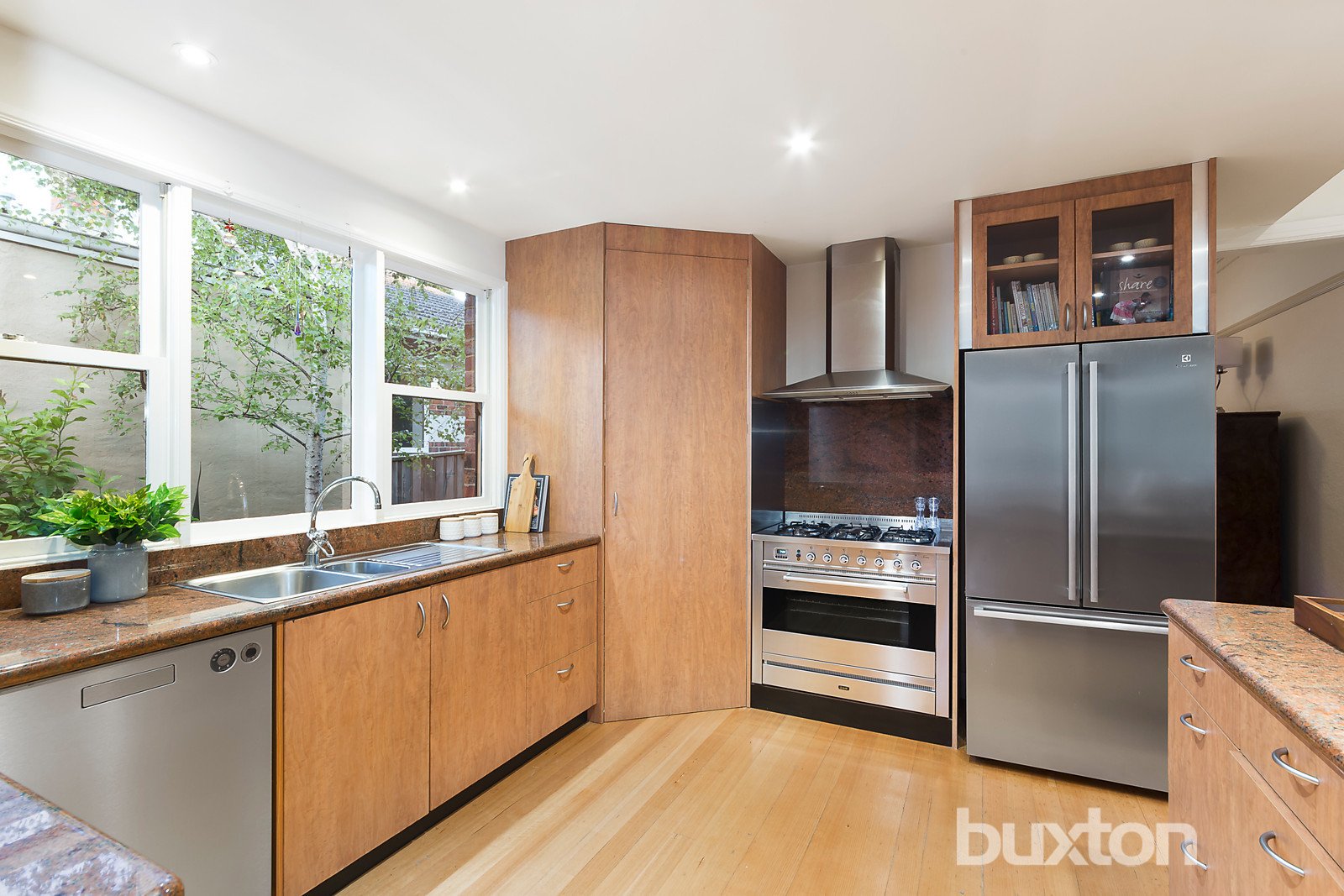 Gallery: 680 Hawthorn Road