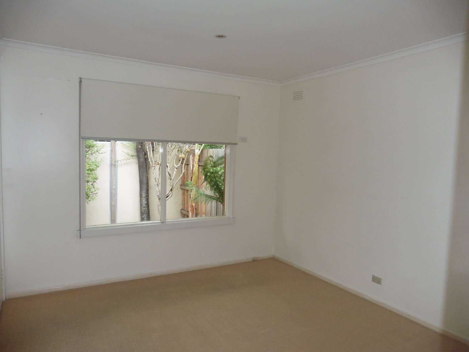 Gallery: 6/80 Warrigal Road